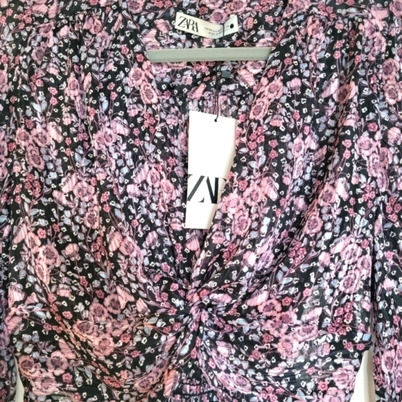 Zara blouse - Picture 2 of 5